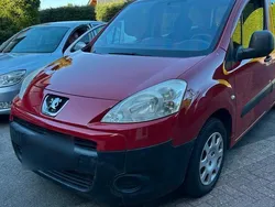 Rot Gebraucht 2009 Peugeot Partner Van / Kleinbus | 2.900 € (Superpreis)