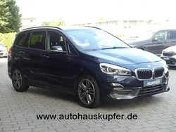 Blau Gebraucht 2018 BMW 218 Gran Tourer Sport Line Van / Kleinbus | 20.400 € (Fairer Preis)