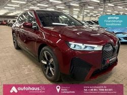 Rot Gebraucht 2023 BMW iX Sport Line SUV | 43.990 € (Superpreis)