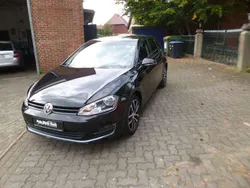 Schwarz Gebraucht 2016 VW Golf VII Allstar Limousine | 12.900 € (Fairer Preis)