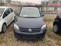 Blau Gebraucht 2005 VW Golf Plus Cross Comfortline Van / Kleinbus | 1.299 € (Fairer Preis)