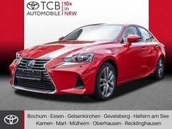 Rot Gebraucht 2017 Lexus IS300h Executive Line Limousine | 26.989 € (Etwas zu teuer)