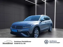 Pyritsilber (grau) Gebraucht 2024 VW Tiguan Allspace Life SUV | 35.835 € (Superpreis)