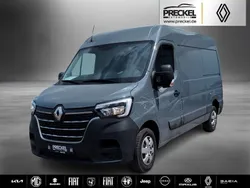 Grau Gebraucht 2022 Renault Master Komfort Van | 24.990 € (Fairer Preis)