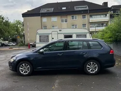 Blau Gebraucht 2017 VW Golf VII Comfortline Kombi | 10.600 € (Superpreis)
