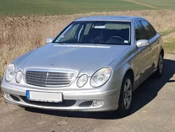 Silber Gebraucht 2002 Mercedes E240 Classic Limousine | 2.300 € (Superpreis)