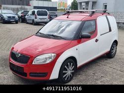 Rot Gebraucht 2009 Skoda Roomster Van / Kleinbus | 2.490 € (Fairer Preis)