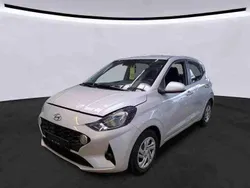 Silber Gebraucht 2023 Hyundai i10 Select Kleinwagen | 11.900 € (Fairer Preis)