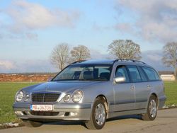 Silber Gebraucht 2002 Mercedes E270 Classic Limousine | 6.280 € (Fairer Preis)