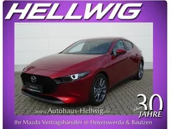 Arctic white Neu 2024 Mazda 3 Center-Line Limousine | 24.980 € (Superpreis)