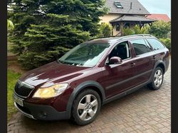 Violet Gebraucht 2009 Skoda Octavia Scout Scout 4x4 Kombi | 5.800 € (Teuer)