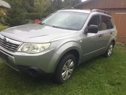 Silber Gebraucht 2010 Subaru Forester Active SUV | 7.300 € (Fairer Preis)