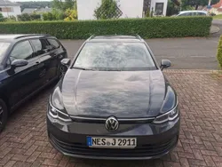 Schwarz Gebraucht 2022 VW Golf VIII Kombi | 23.900 €