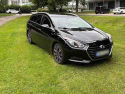 Schwarz Gebraucht 2015 Hyundai i40 Premium Kombi | 11.800 € (Fairer Preis)