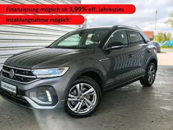 Grau Gebraucht 2024 VW T-Roc R-line SUV | 33.480 € (Fairer Preis)