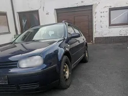 Blau Gebraucht 2001 VW Golf IV Kombi | 1.000 € (Fairer Preis)