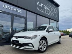 Pure white Gebraucht 2022 VW Golf VIII Life Limousine | 20.950 € (Guter Preis)