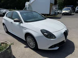 Weiß Gebraucht 2016 Alfa Romeo Giulietta Veloce Kleinwagen | 11.750 € (Guter Preis)