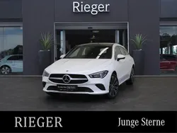 Weiß Gebraucht 2022 Mercedes CLA250e Shooting Brake Progressive Kombi | 27.877 € (Guter Preis)