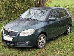 Grün Gebraucht 2008 Skoda Fabia Classic Limousine | 2.190 € (Guter Preis)