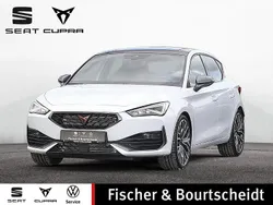 Weiss Gebraucht 2024 Cupra Leon VZ Limousine | 35.780 € (Guter Preis)