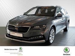 Grau Gebraucht 2022 Skoda Superb Scout 4x4 Kombi | 33.480 € (Teuer)