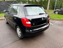 Schwarz Gebraucht 2011 Skoda Fabia Elegance Kleinwagen | 2.350 € (Fairer Preis)