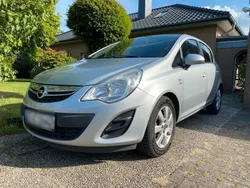 Silber Gebraucht 2013 Opel Corsa Kleinwagen | 2.400 € (Guter Preis)