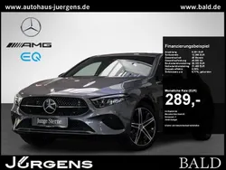 Polarweiß Gebraucht 2024 Mercedes B200 Progressive Van / Kleinbus | 30.670 € (Guter Preis)