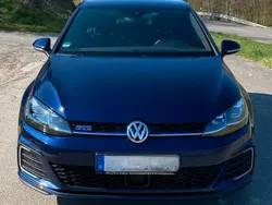Blau Gebraucht 2017 VW Golf VII Active Limousine | 20.200 € (Etwas zu teuer)