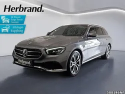 Grau Gebraucht 2021 Mercedes E300 Avantgarde Limousine | 33.888 € (Fairer Preis)