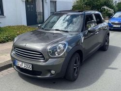 Grau Gebraucht 2012 Mini Cooper D Countryman SUV | 7.250 € (Fairer Preis)