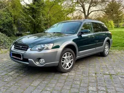 Grün Gebraucht 2005 Subaru Outback SUV | 4.249 €