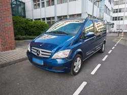 Blau Gebraucht 2011 Mercedes Viano Edition Van / Kleinbus | 11.999 € (Guter Preis)