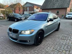 Blau Gebraucht 2010 BMW 330 Limousine | 9.300 € (Fairer Preis)