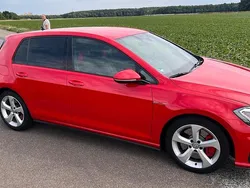 Rot Gebraucht 2019 VW Golf VII GTI Limousine | 18.999 € (Superpreis)