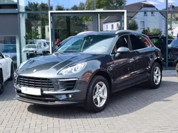 Grau Gebraucht 2017 Porsche Macan S SUV | 25.899 € (Guter Preis)