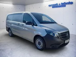 Brillantsilber metallic (metallic) Gebraucht 2019 Mercedes Vito Van / Kleinbus | 21.930 € (Fairer Preis)