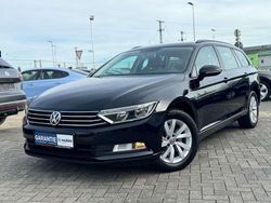 Schwarz Gebraucht 2019 VW Passat Trendline Kombi | 13.950 € (Fairer Preis)