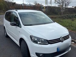 Weiß Gebraucht 2013 VW Touran Match Van / Kleinbus | 5.900 € (Fairer Preis)