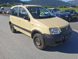 Gelb Gebraucht 2006 Fiat Panda 4x4 Kleinwagen | 2.950 € (Fairer Preis)