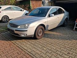 Silber Gebraucht 2003 Ford Mondeo Limousine | 1.000 € (Fairer Preis)