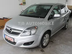 Silber Gebraucht 2011 Opel Zafira Design Edition Van / Kleinbus | 3.990 € (Guter Preis)
