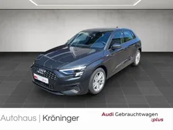 Grau Gebraucht 2024 Audi A3 Sportback Sport Limousine | 29.990 € (Guter Preis)