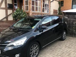 Schwarz Gebraucht 2014 Toyota Verso Van / Kleinbus | 7.499 € (Superpreis)