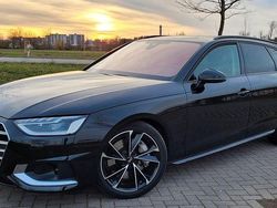 Schwarz Gebraucht 2020 Audi A4 Advanced Kombi | 19.900 € (Fairer Preis)