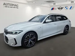 Alpinweiß uni Gebraucht 2024 BMW 330e M Sport Kombi | 49.990 € (Etwas zu teuer)