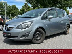 Silber Gebraucht 2013 Opel Meriva Innovation Van / Kleinbus | 3.890 € (Etwas zu teuer)