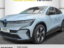 Grau Neu 2024 Renault Mégane Komfort Limousine | 32.995 €