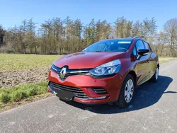 Rot Gebraucht 2019 Renault Clio IV LIMITED Kleinwagen | 8.450 € (Fairer Preis)